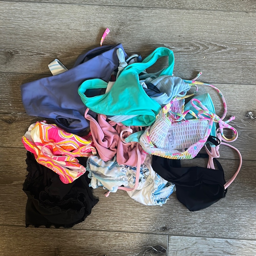 12 bikini bottoms